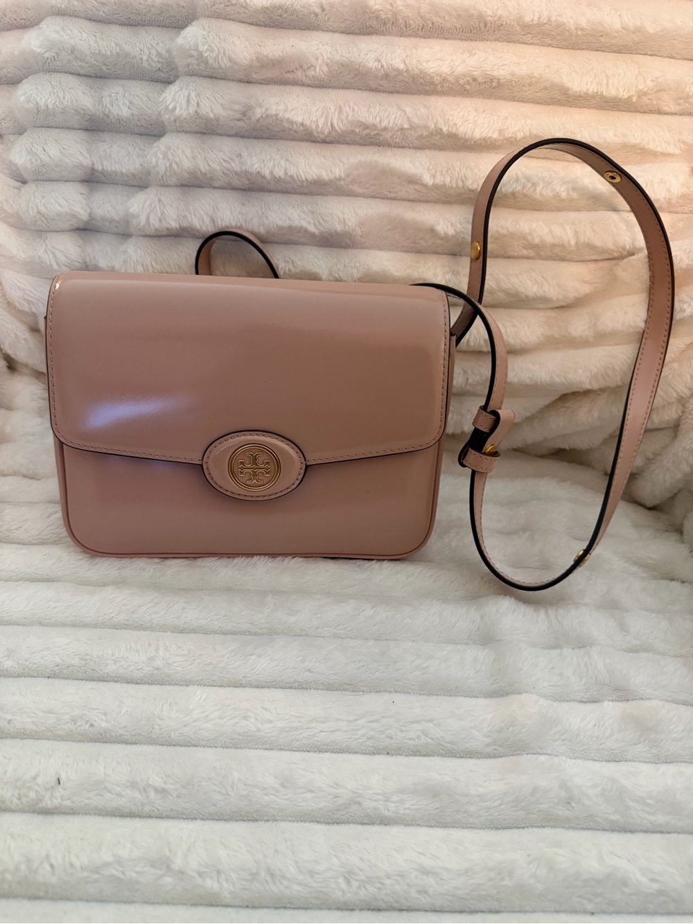 Tory Burch Robinson Convertible Shoulder Bag in Spazzolato leather